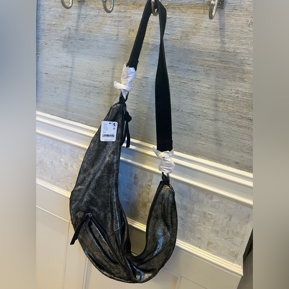 NWT new Free People We The Free Sparta sling bag black metallic leather shimmer - Picture 10 of 17